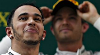 ca-chauffe-deja-entre-hamilton-et-rosberg