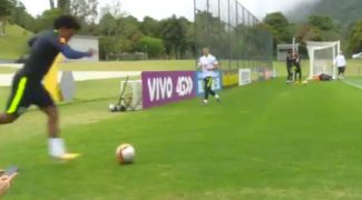 neymar-defie-willian-avec-des-effets-incroyables