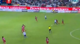 honda-marque-un-but-a-la-messi