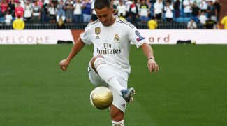 eden-hazard-au-bernabeu-devant-les-supporters-du-real