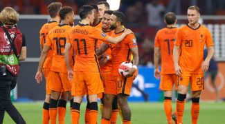 depay-un-triple-et-un-record-video