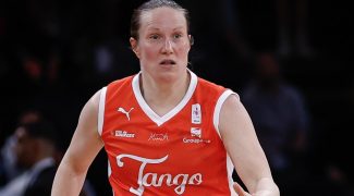 bourges-donne-la-lecon