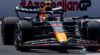 gp-azerbaidjan-perez-resiste-a-verstappen