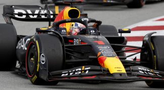verstappen-trop-facile-a-barcelone