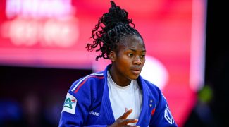 mondiaux-agbegnenou-se-console-avec-du-bronze