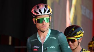van-aert-catastrophe-sur-la-vuelta