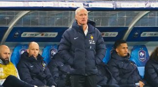 deschamps-lache-par-son-vestiaire