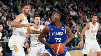 les-bleus-a-un-pas-de-leuro