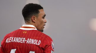 trent-alexander-arnold-volte-face-en-vue