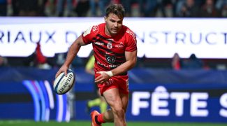 antoine-dupont-un-transfert-loin-de-toulouse-qui-ne-passe-pas