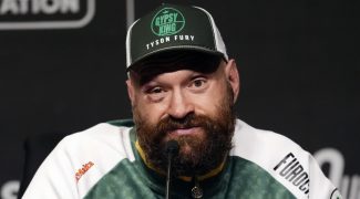 fury-annonce-encore-sa-retraite