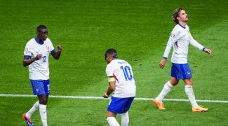 coup-de-theatre-pour-les-bleus-de-deschamps