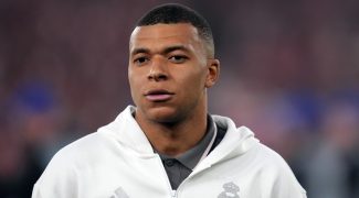clap-de-fin-chez-les-mbappe