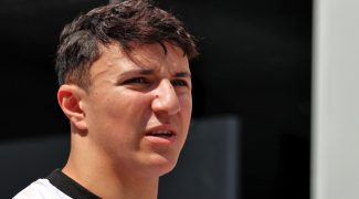isack-hadjar-impressionne-red-bull
