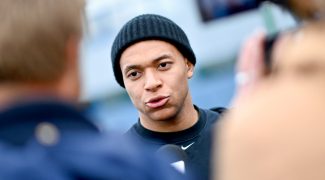 mbappe-le-clash-continue