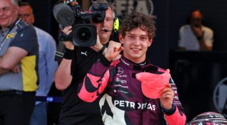 la-sensation-antonelli