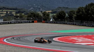 gp-de-barcelone-les-mclaren-toujours-la-hadjar-dans-le-coup
