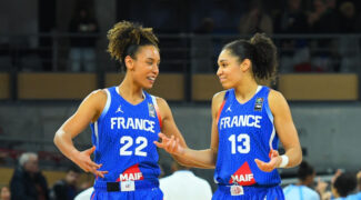 les-bleues-ecrasantes-a-leuro